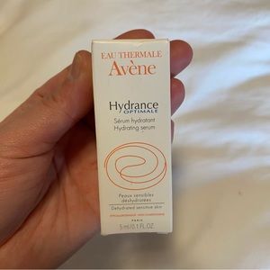 Avene hydrating serum